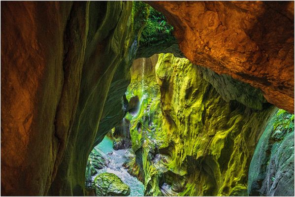 LES GORGES DU PONT DU DIABLE