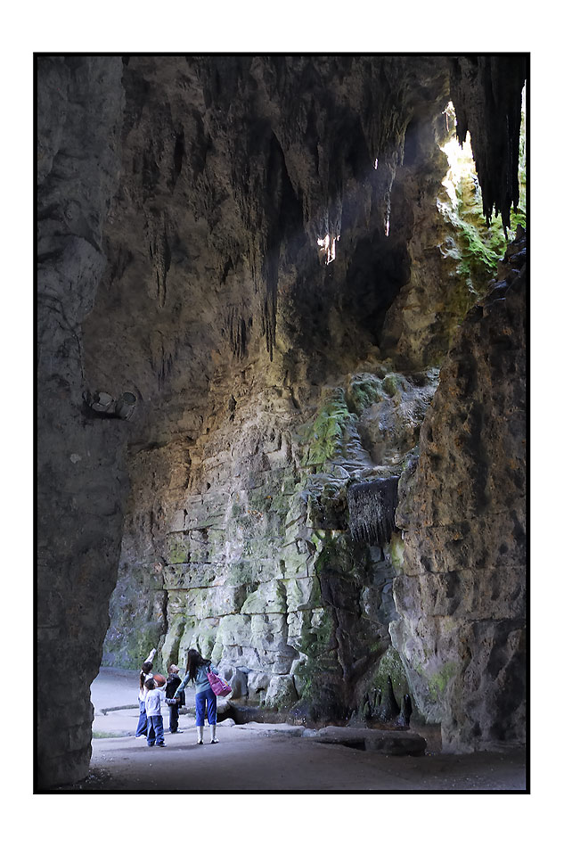 Les Grottes des Buttes Chaumont