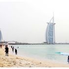 Les hôtels Burj Al Arab et Jumeirah vus de la plage