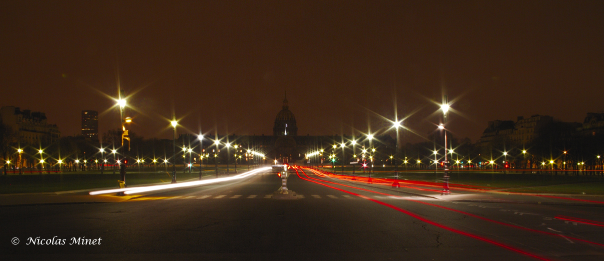 Les invalides la nuits