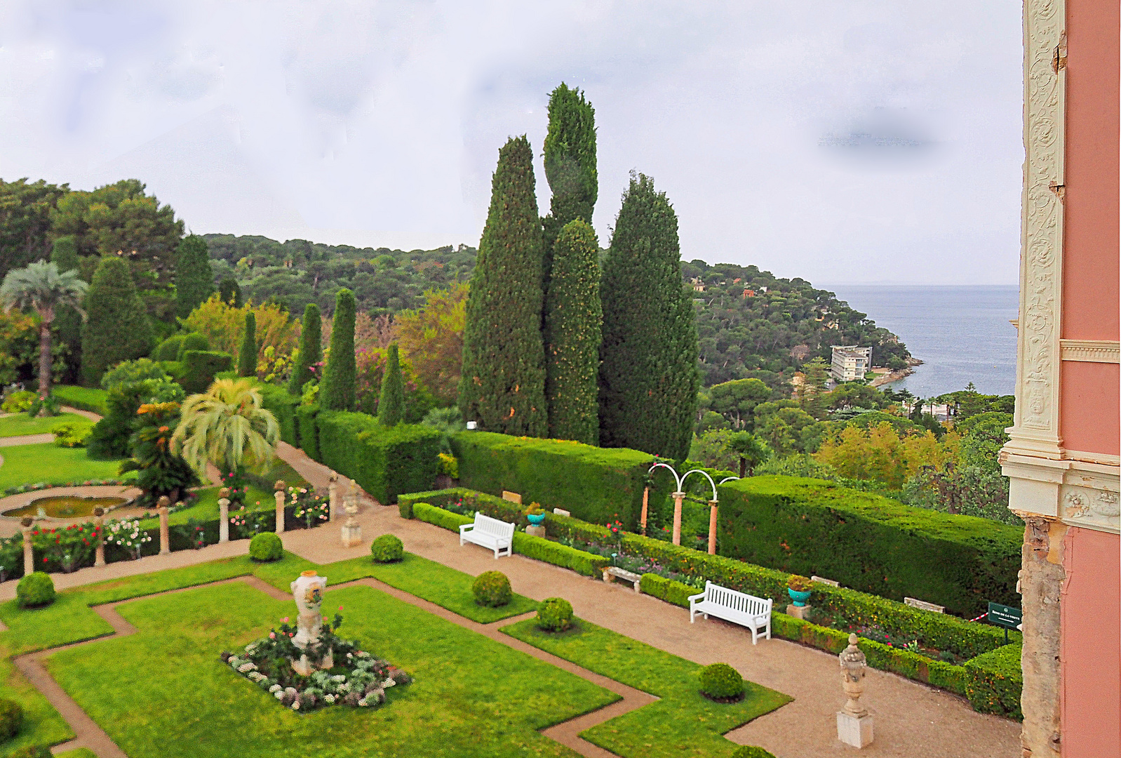 Les jardins côté ouest  -  Villa Ephrussi, St-Jean-Cap-Ferrat