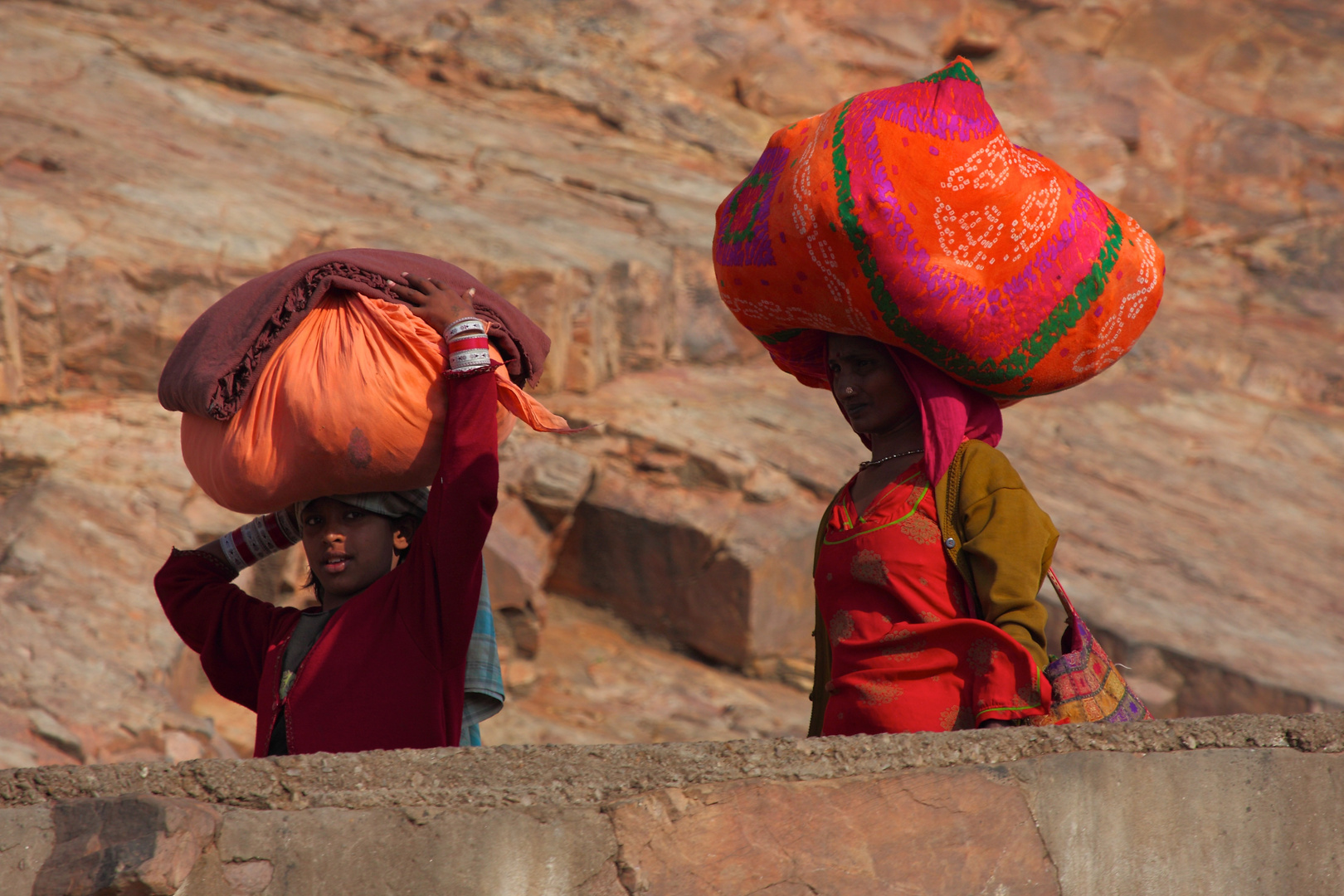 Les jeunes femmes de Jaipur, Rajasthan.