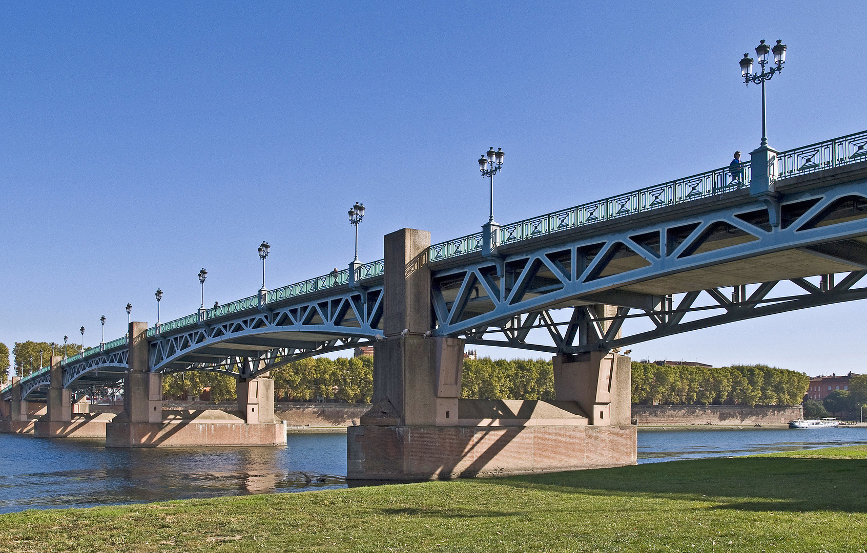 Les lampadaires du Pont Saint-Pierre à Toulouse