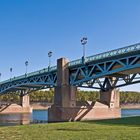 Les lampadaires du Pont Saint-Pierre à Toulouse