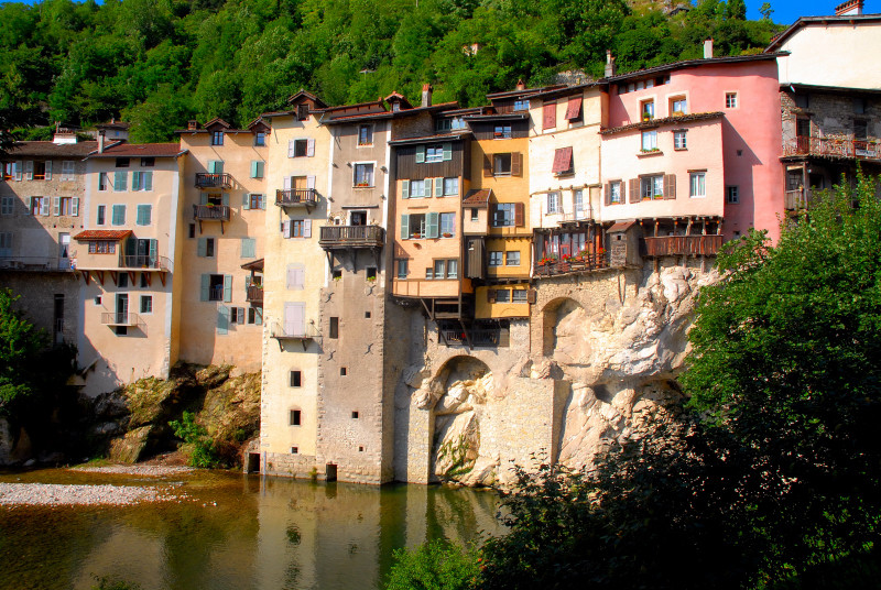 Les maisons suspendues...