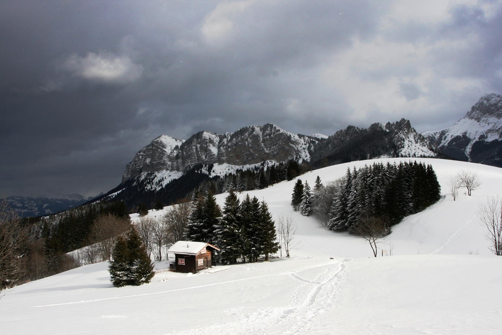 Les Mémises, vues de la croix du Mont Bénand