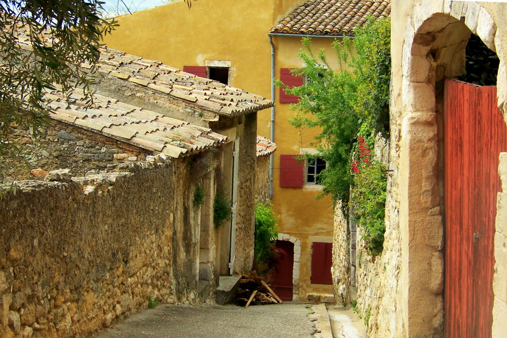 Les murs de Ménerbes