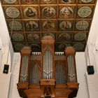 Les orgues et le plafond