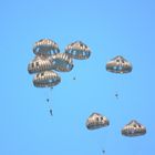 Les Parachutistes sautant sur la Fière à Saint Mère-Eglise le 6 Juin n 0 6. Manche.