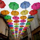 Les parapluies multicolores....