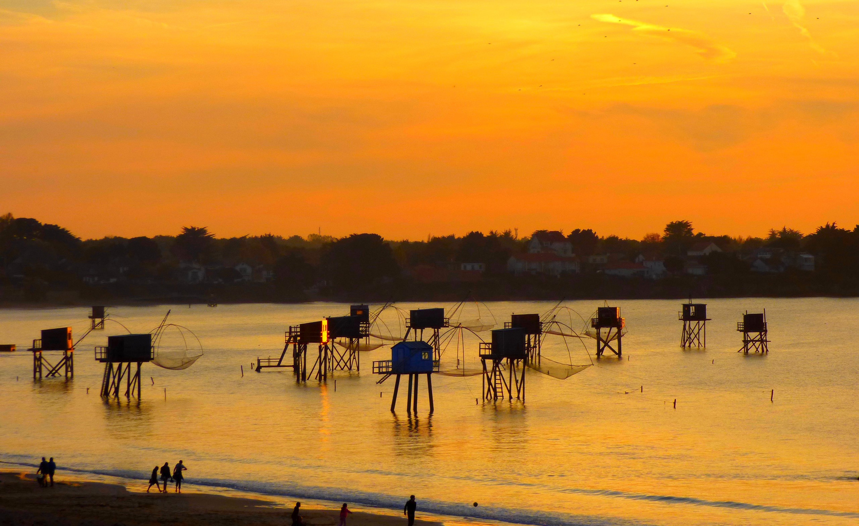 Les pêcheries le soir