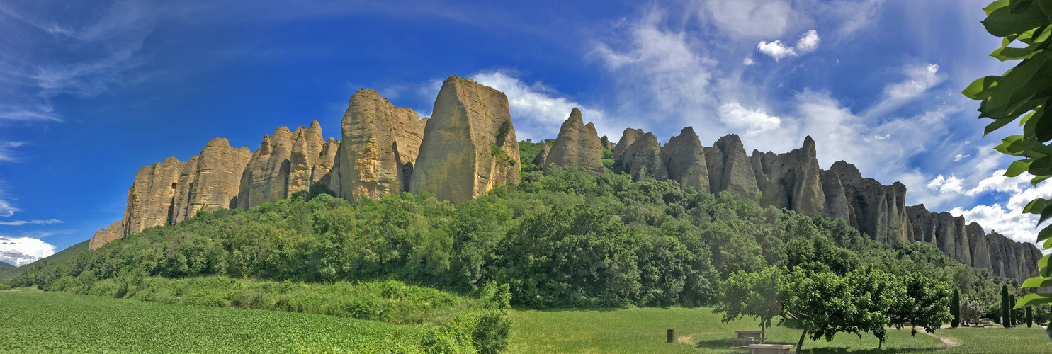 Les pénitents des Mées. Alpes-de-Haute-Provence