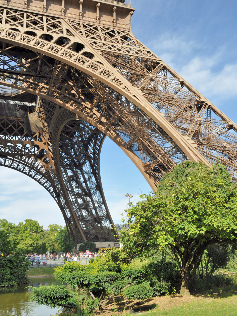 Les pieds de la dame de fer