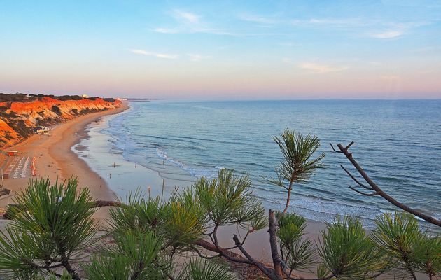Les plages de Barranco das Belharucas et Falesia