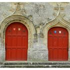 les portes rouge