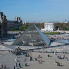 LES PYRAMIDES