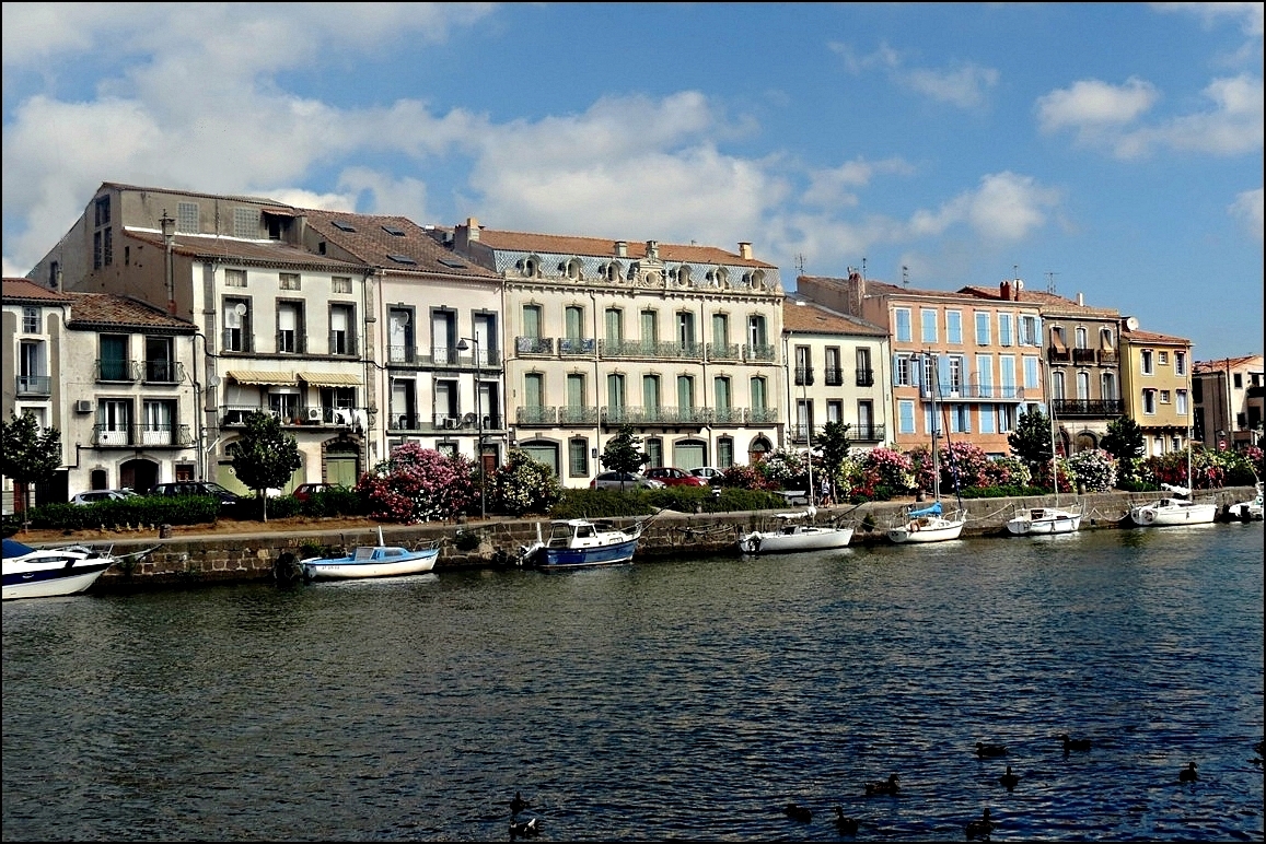 Les quais de l'Hérault à Agde