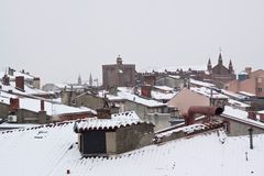 Les toits de Toulouse sous la neige