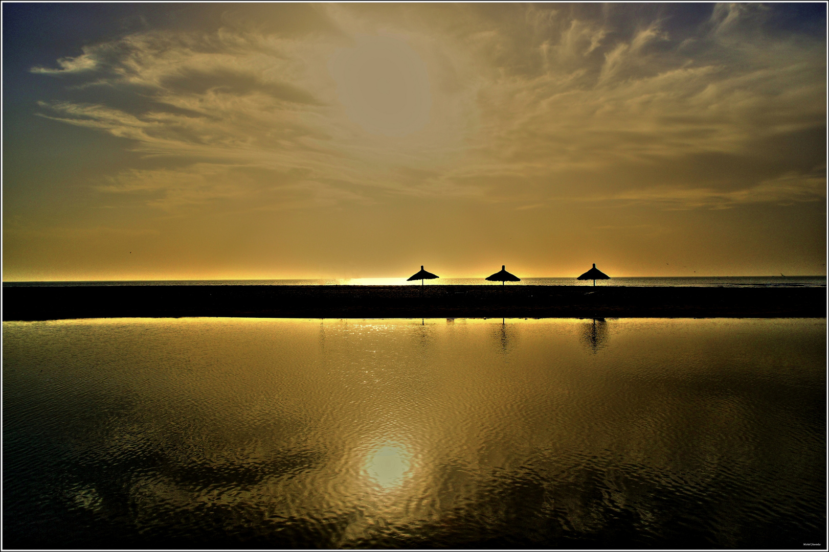 les trois parasols