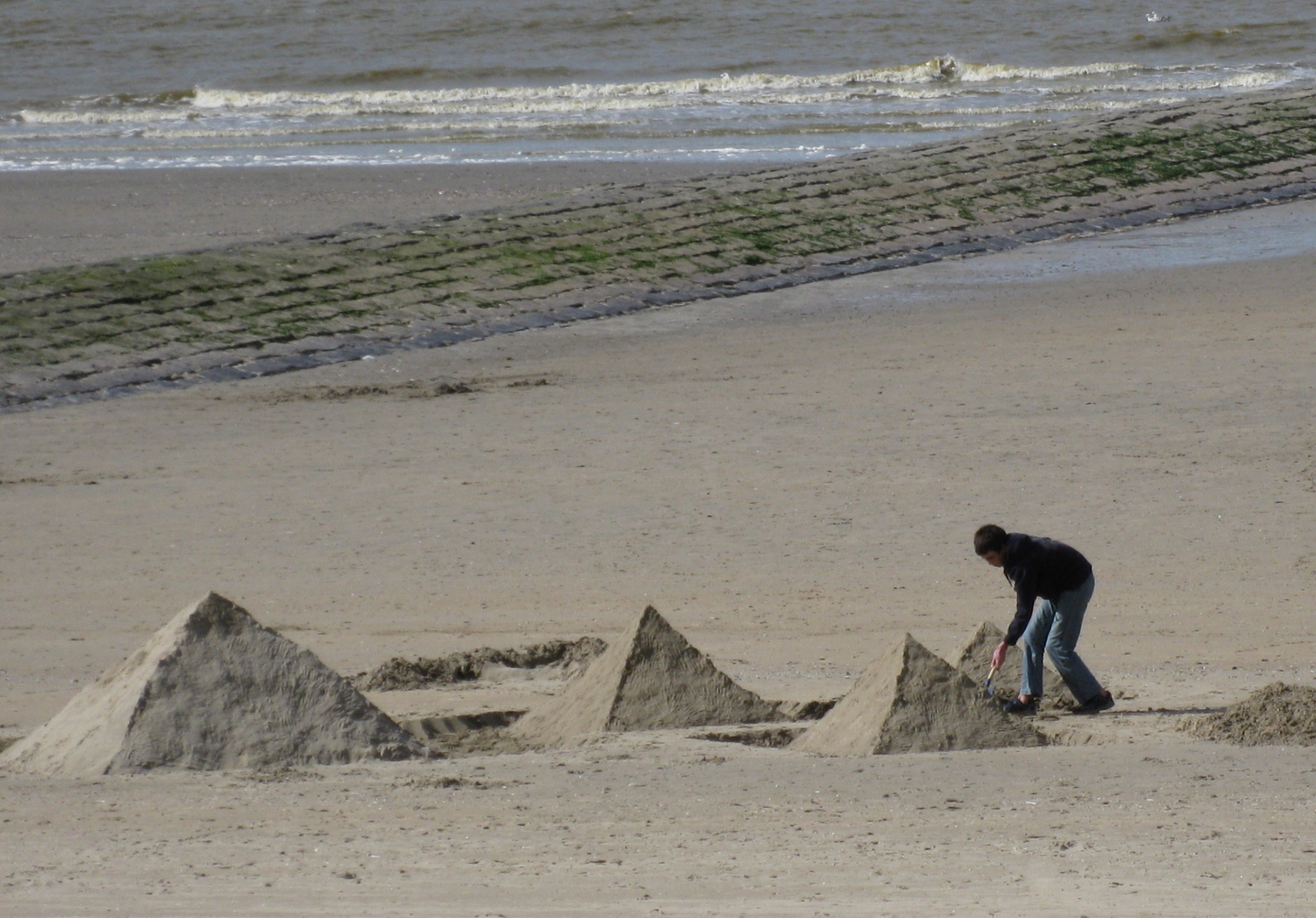 Les trois pyramides de Gizeh ... à l'Ostendaise
