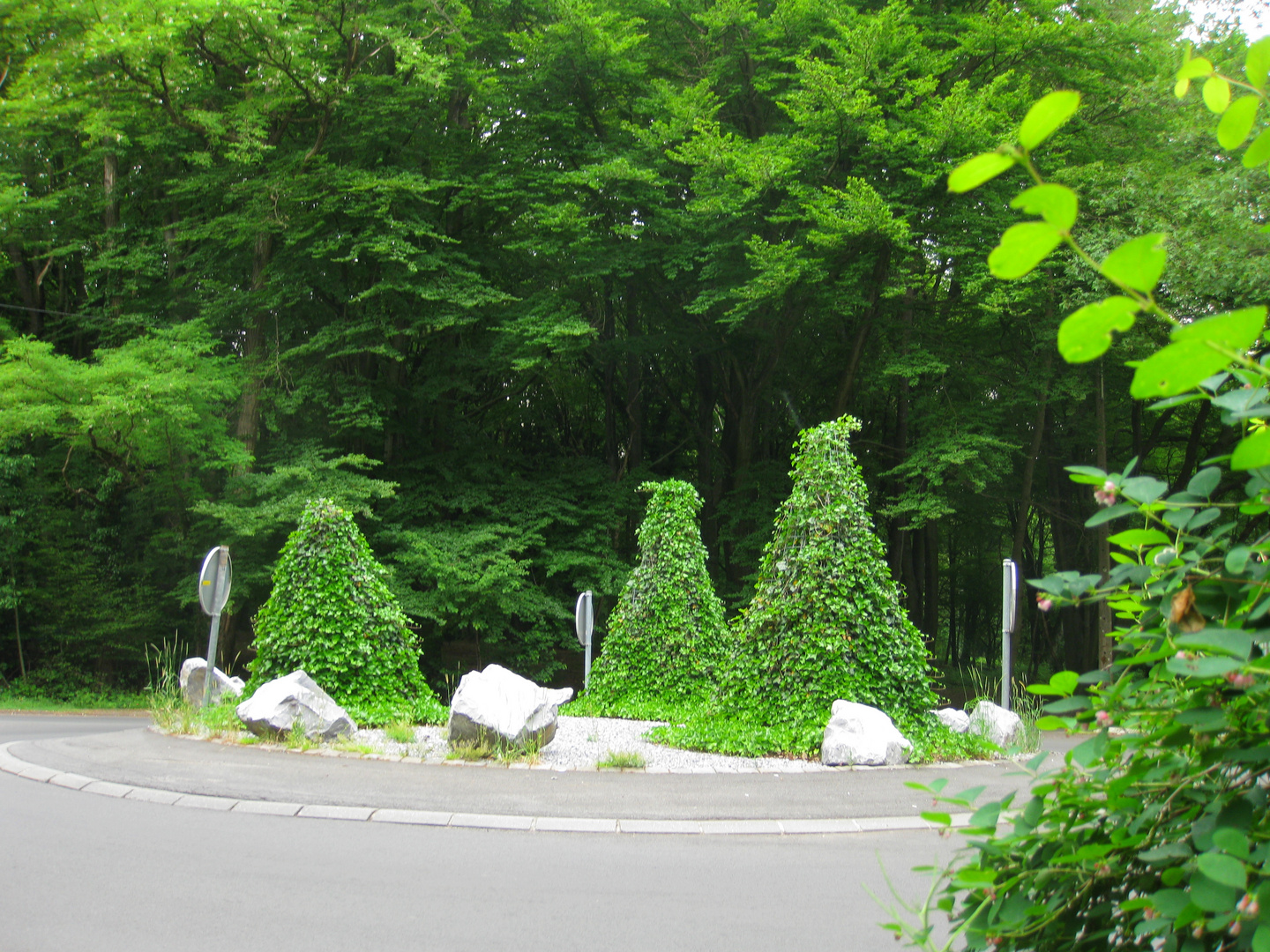 les trois pyramides de Seraing