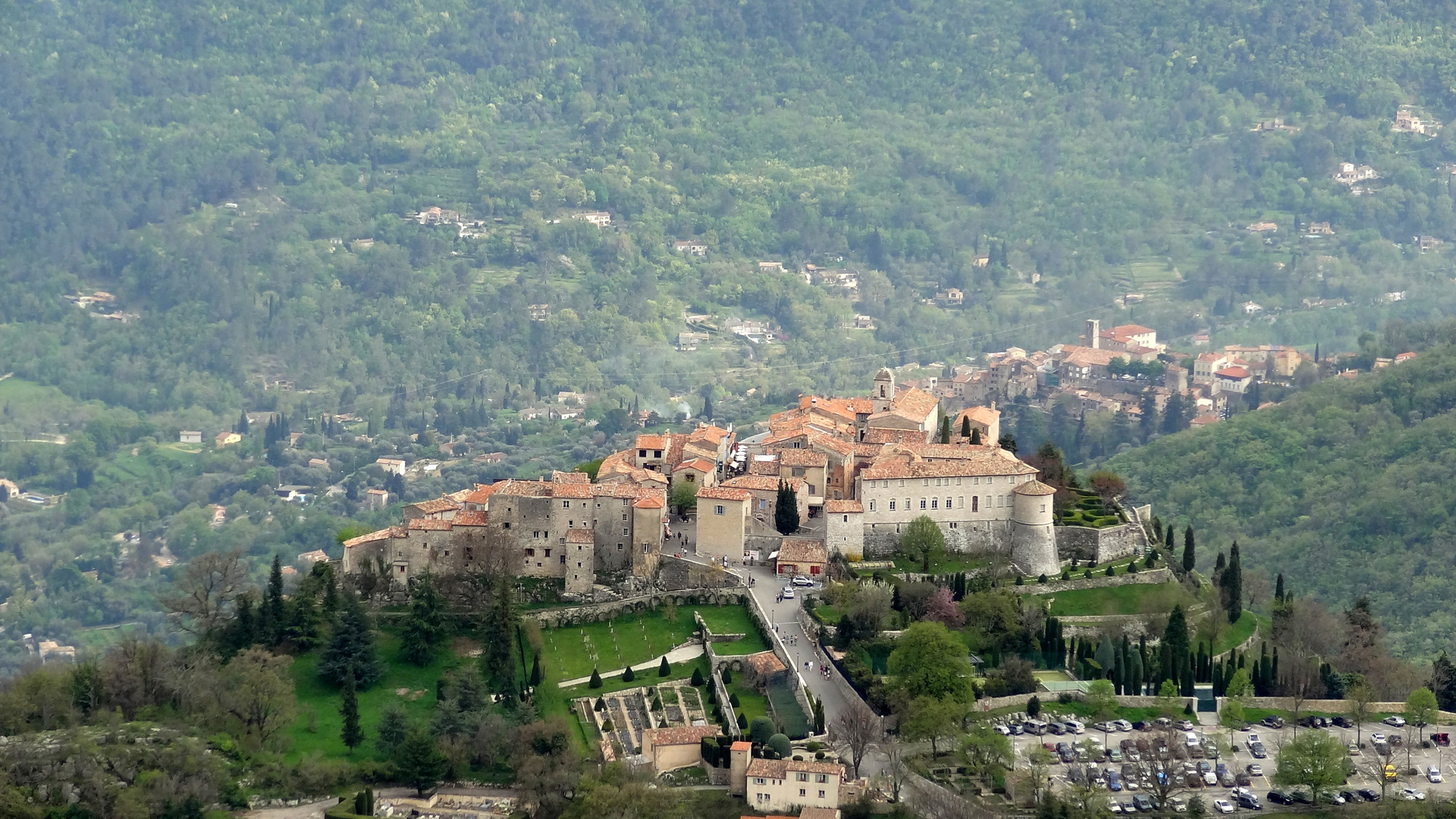 Les village de Gourdon et de Bar-sur-Loup