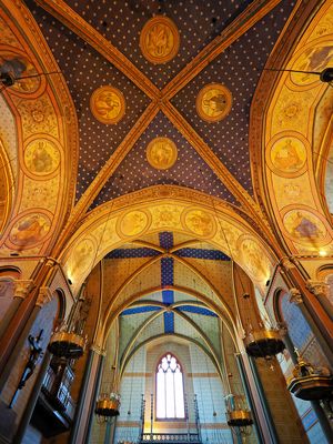 Les voûtes, du transept et de la nef