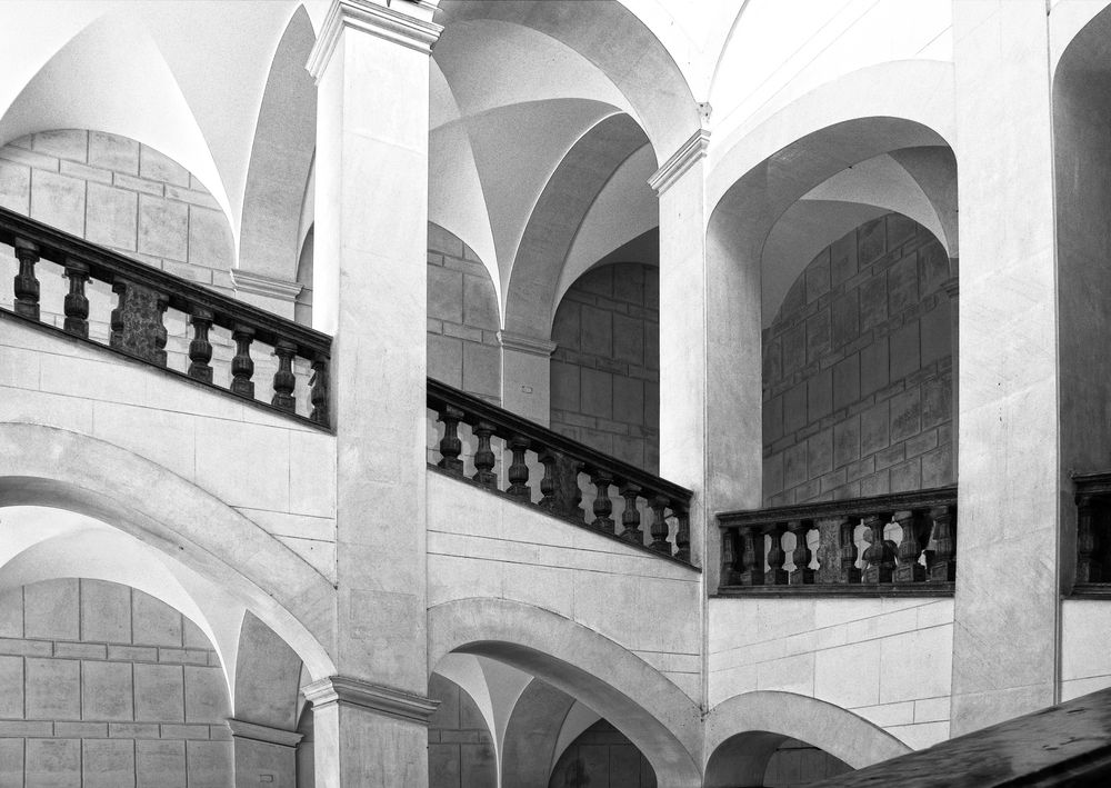 L'escalier du palais des normands ( Palerme)