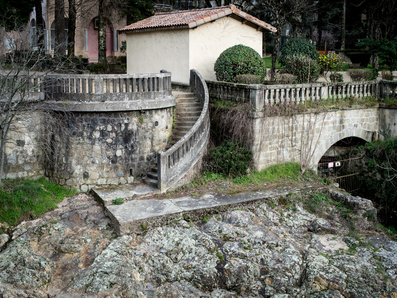 l'escalier qui tordait le nez