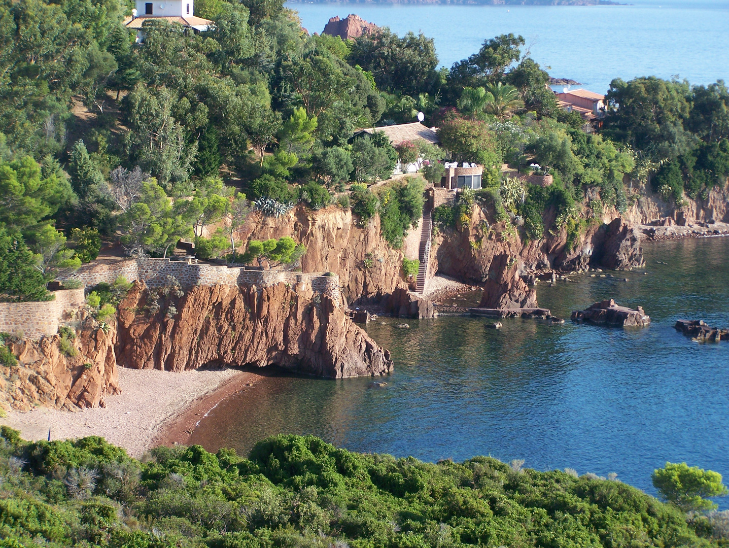 l'Esterel,coté mer....