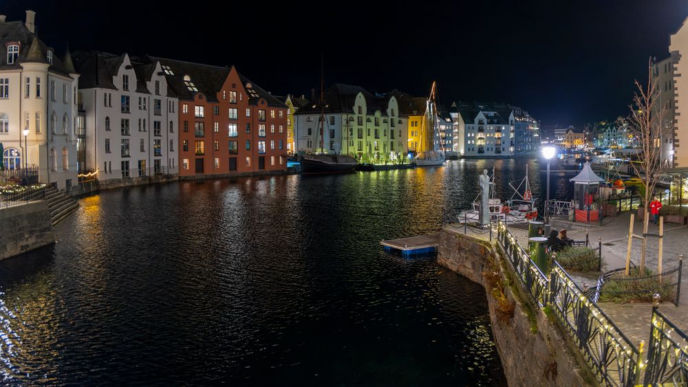 Ålesund am Abend