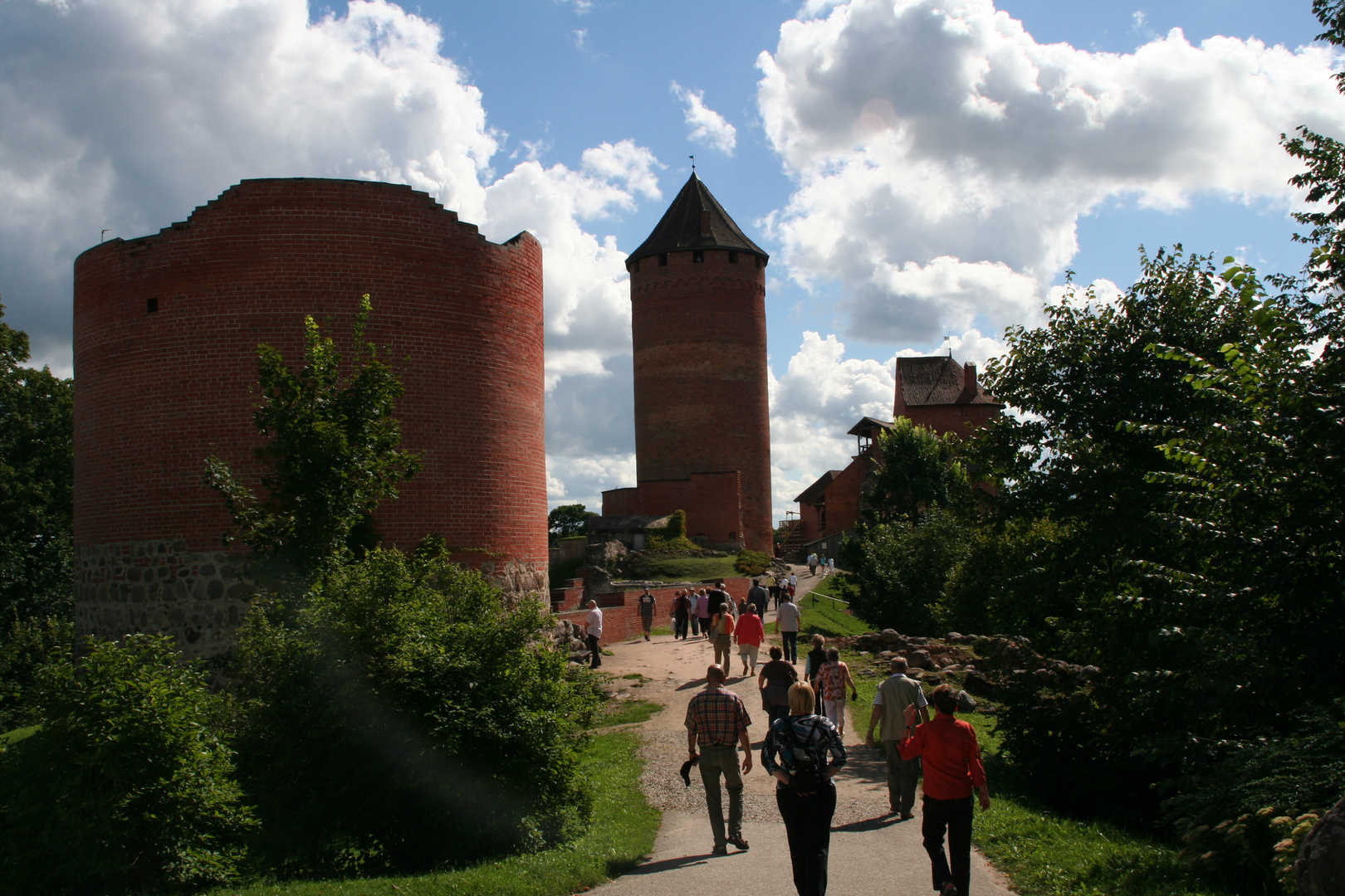 Lettland: Die Bischofsburg bei Sigulda