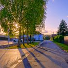 letzte Sonnenstrahlen in unserer Straße