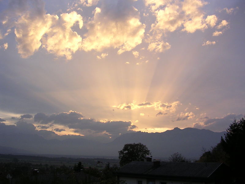 letzte strahlen der abendsonne