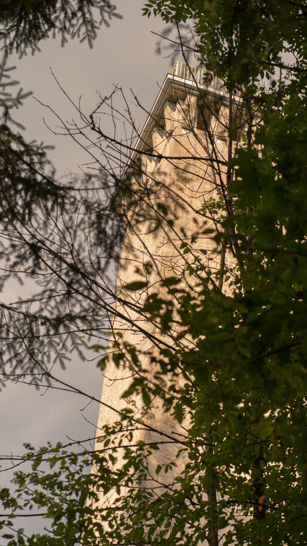 Letzter Blick auf den 30 Meter hohen Wasserturm