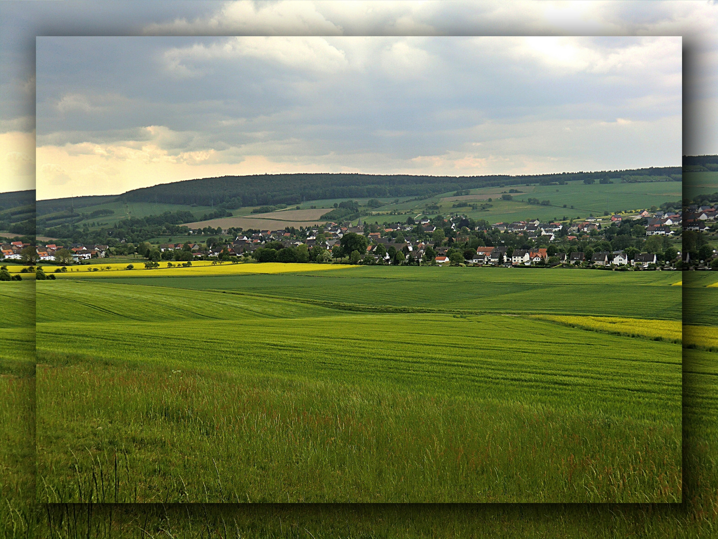 Letzter Urlaubsabend im Dorf Schönhagen/Solling