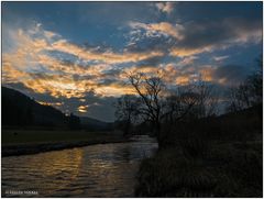 Letztes Abendlicht auf der Eder