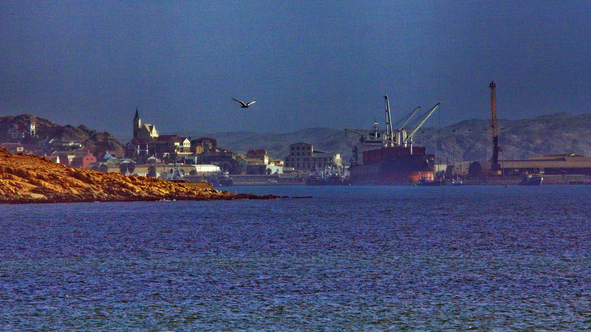 Letztes Abendlicht - Lüderitz Port 2021