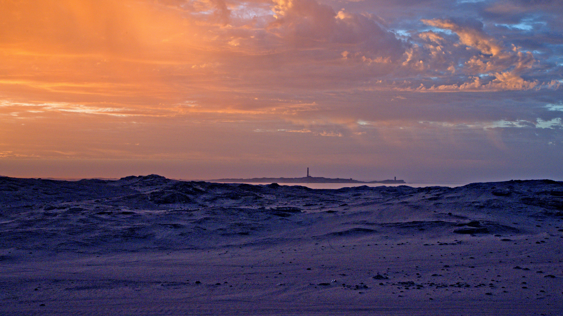 Letztes Abendlicht über Lüderitz Bay.