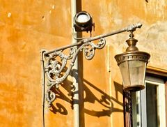 Leuchte an der Albergo Abruzzi beim Pantheon in Rom