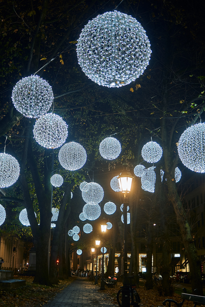 leuchten am promenadeplatz 