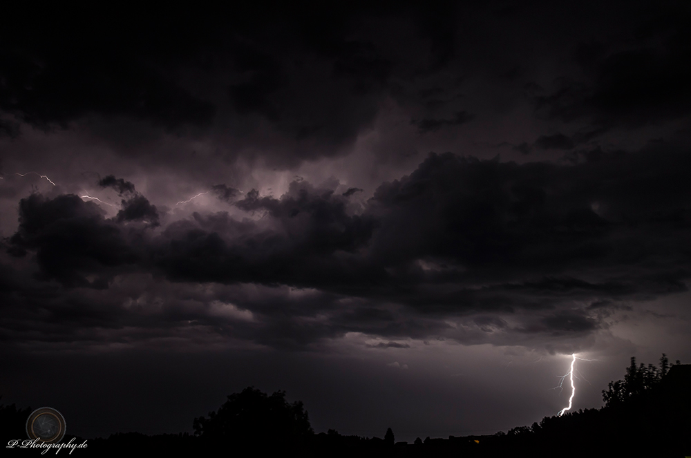 Leuchten in der Nacht I