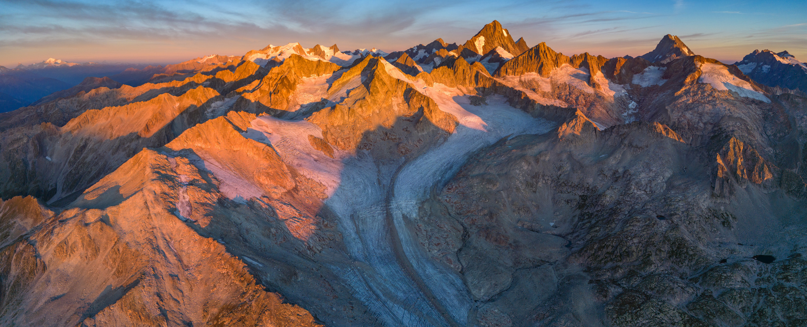 Leuchtende Berge