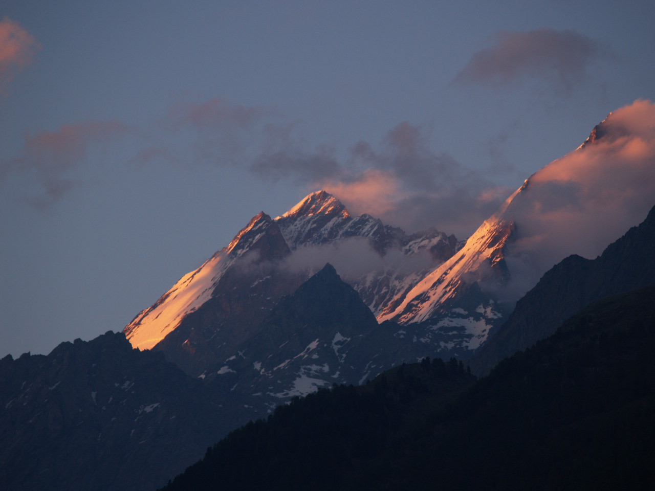 Leuchtende Berge