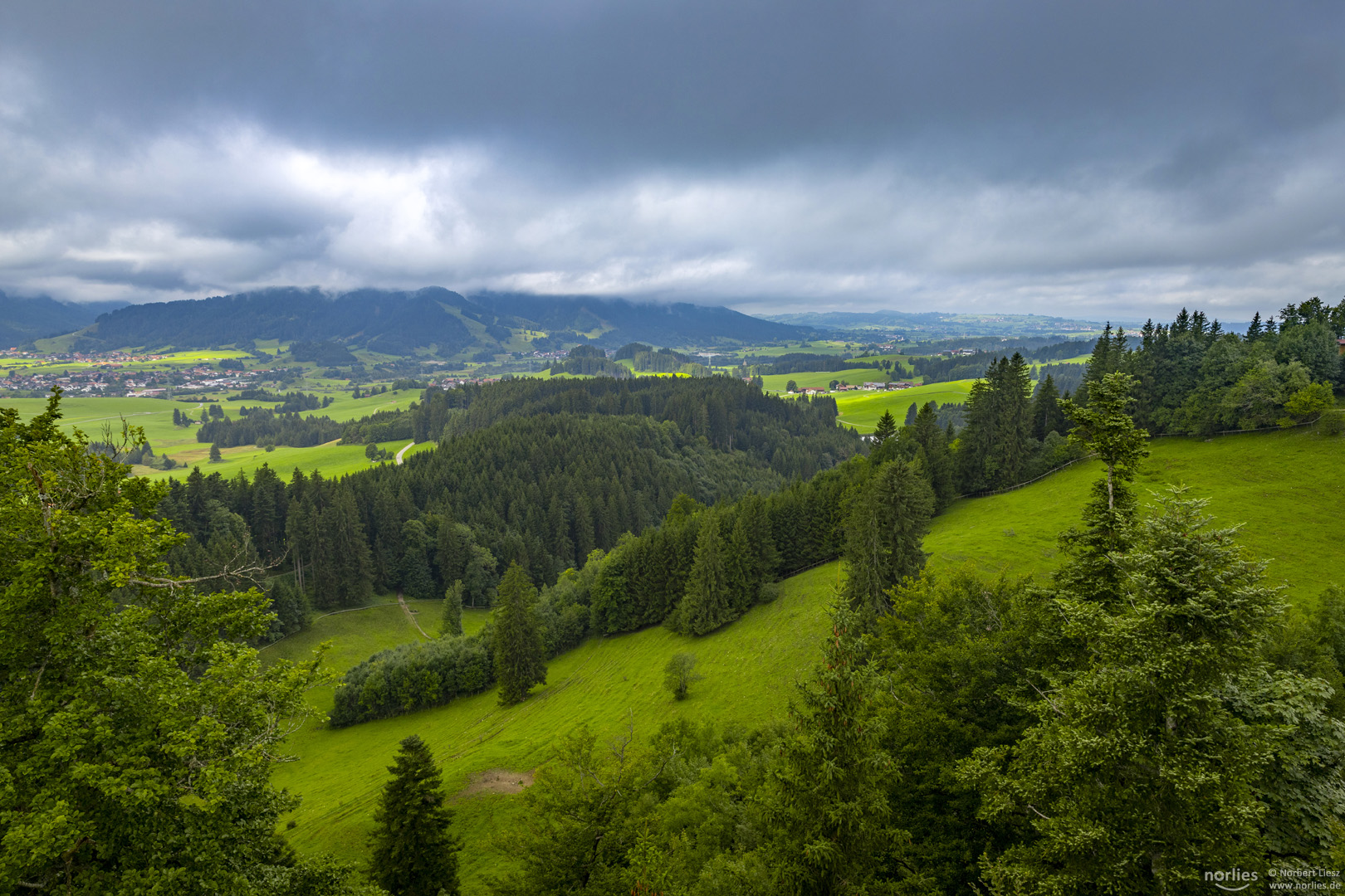 Leuchtende Hügel