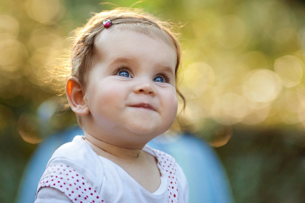 leuchtende Kinderaugen sind Impressionen des Himmels