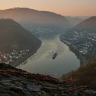 Leuchtende Mosel - Leimen im Morgendunst