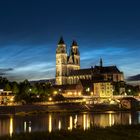Leuchtende Nachtwolken über Magdeburg + Dom