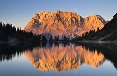 Leuchtende Zugspitze