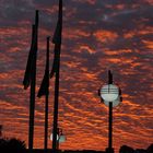 Leuchtender Himmel über Berlin